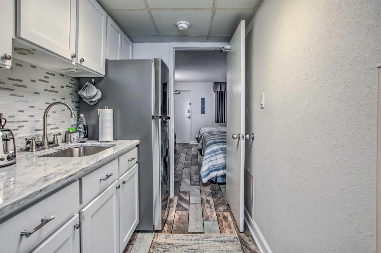 Airy Oceanfront Myrtle Beach Condo With Balcony Εξωτερικό φωτογραφία